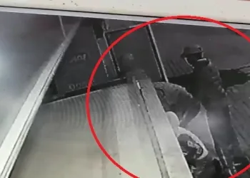 Bursa’da 3 dakikada hırsızlık güvenlik kamerasında