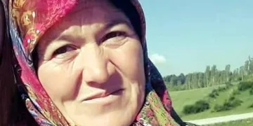 Başörtüsü yem karma makinesine dolanan kadın öldü
