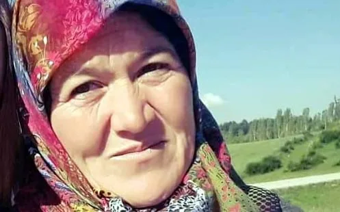 Başörtüsü yem karma makinesine dolanan kadın öldü