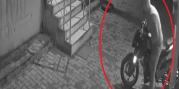 Bursa’da motosiklet hırsızlığı güvenlik kamerasında