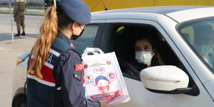 Bursa’da jandarmadan dikkat çeken uygulama