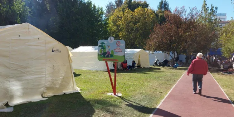 İzmir’de fırsatçılar ev sahipleri kiraları artırdı