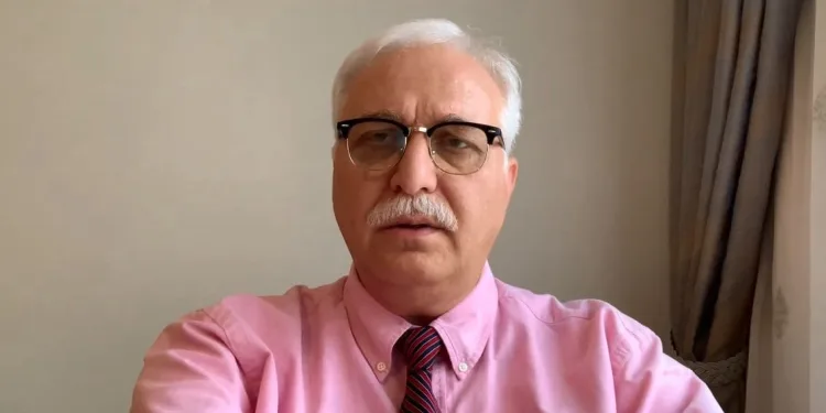 Bilim Kurulu Üyesi: Bıçak kemiğe dayandı