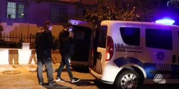 Otomobilinde pompalı tüfekle vuruldu, hastanede öldü