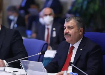 Bakan Koca: O firmaya ruhsat vermek isteyen kişiyi görevden aldım
