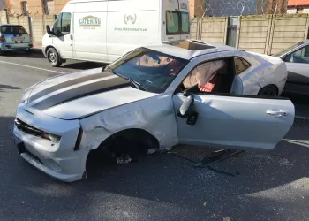 Sosyal medya fenomeni Enes Batur kaza yaptı