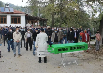 Bursa’da baba oğul 6 gün arayla koronavirüs kurbanı
