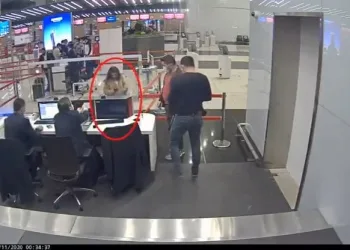 Terör örgütü PKK üyesi sahte pasaportla kaçmaya çalışırken yakalandı!