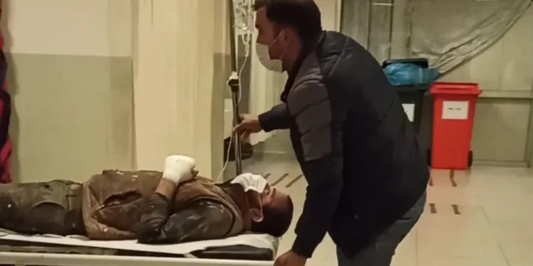 Elini makineye kaptıran işçinin parmaklar koptu
