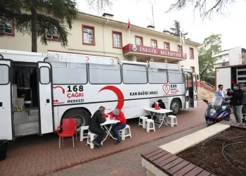 İnegöl’de kızılay haftası kan bağışıyla kutlanıyor