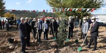 İnegöl’de 2 Bin Fidan Toprakla Buluştu