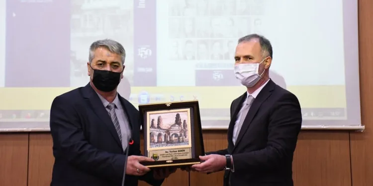 ‘İnegöl Belediyeli Yıllar’ okuyucu ile buluştu