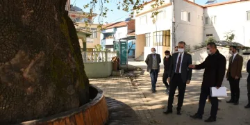 İnegöl’de Alibeyköy Mahallesi’nin meydanı yenileniyor