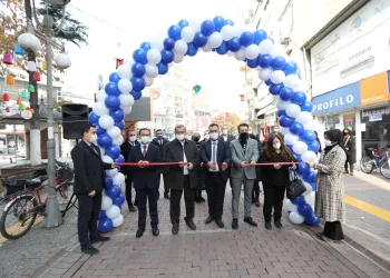İnegöl Belediyesi’nden öğretmenler gününe özel sergi