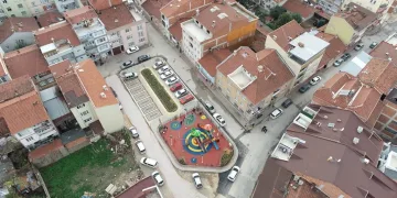 İnegöl’de Hamidiye Mahallesi yeni parkına kavuştu