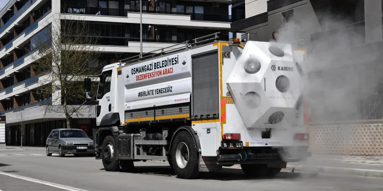 Osmangazi’de aralıksız dezenfekte çalışması