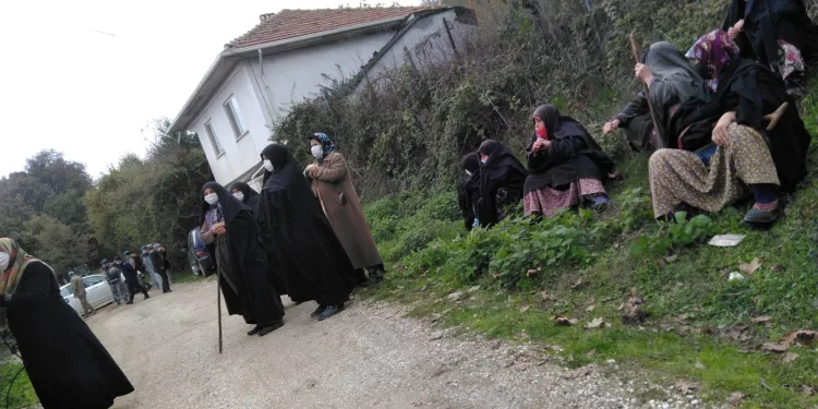 Bursa Kirazlıyayla’da jandarma kuşatması