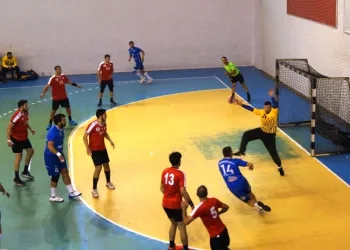 Hentbol Erkekler Süper Ligi’nde Nilüfer Belediyespor zirveyi bırakmıyor