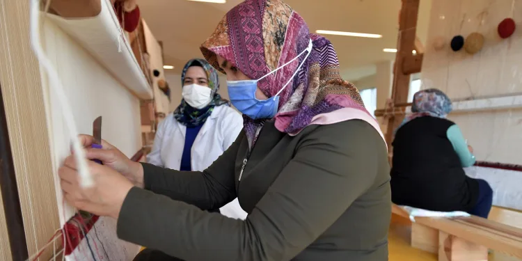 OSMEK’te yeni dönem kayıtları başladı