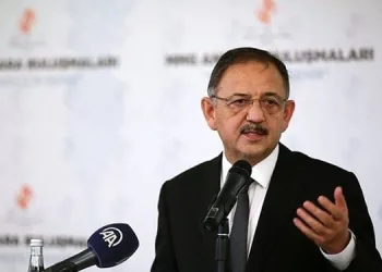 Ak Partili Mehmet Özhaseki koronavirüse yakalandı