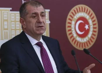 İYİ Parti’de deprem! İhraç ve istifa haberleri peş peşe geldi