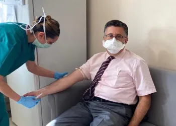 Yüzde 90 etkili Covid-19 aşısının ikinci dozu yapıldı