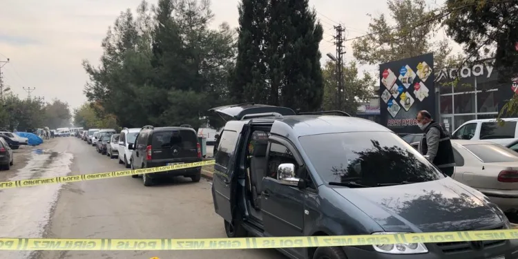 Kahramanmaraş’ta çarptığı kişinin ölümüne neden olan sürücü, tampon parçasından yakalandı