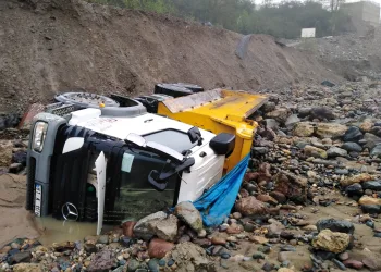 Giresun’da sel! Faciadan dönüldü