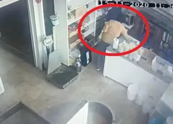 Dolandırıldığını düşünürken soyulduğunu fark etti