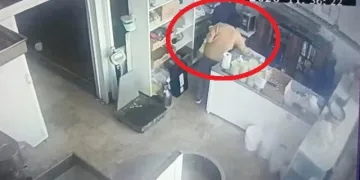 Dolandırıldığını düşünürken soyulduğunu fark etti