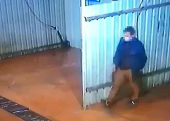 Bursa’da 17 yaşındaki suç makinesini dövmesi ele verdi