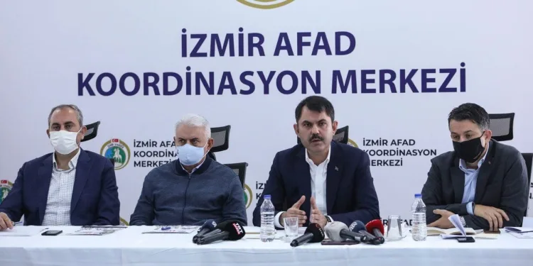 Kurum: Binaları az hasarlı olanlar evlerine girebilir