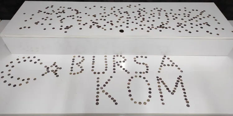 1700 yıllık sikkeler ele geçirildi