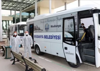 Mudanya’da sağlık çalışanlarına ücretsiz servis hizmeti