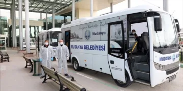 Mudanya’da sağlık çalışanlarına ücretsiz servis hizmeti