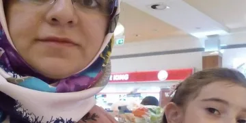 2 çocuk annesi hemşire virüs kurbanı