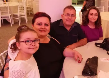 Bursa’da 2 çocuk annesi hemşire virüse yenildi