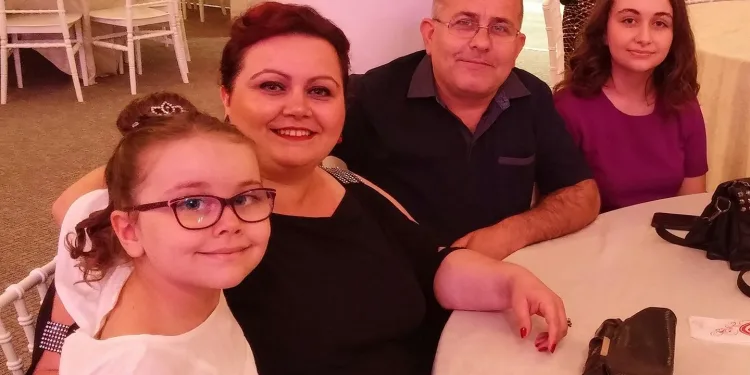 Bursa’da 2 çocuk annesi hemşire virüse yenildi