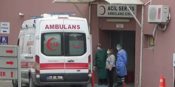 Hastaneden kaçan korona hastası minibüste yakalandı