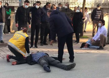 Bursa’da motosiklet ve bisiklet kafa kafaya çarpıştı