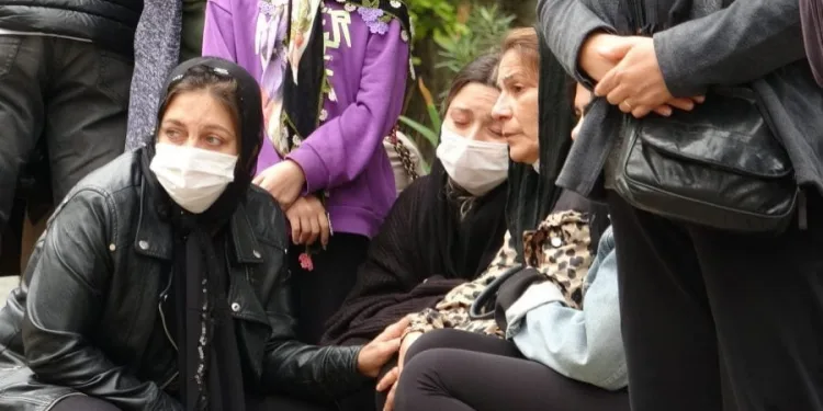 Öldürdüğü nişanlısı için parayla adam tutmuş