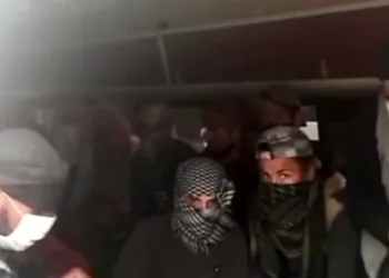 17 kişilik minibüsten 41 tarım işçisi çıktı