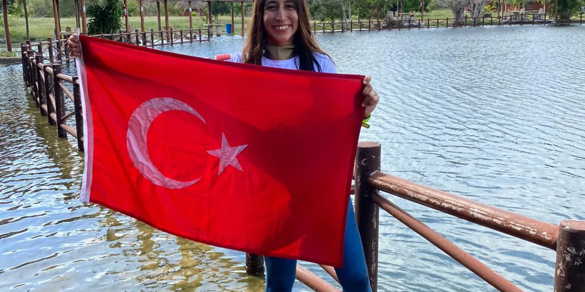 Fatma Uruk dünya rekoru kırdı