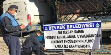 Tedbirlere uymayan pazarcının tezgahı kapatıldı