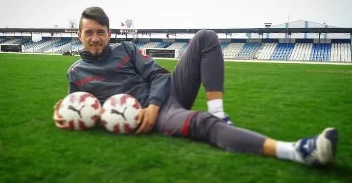 Mahir Tahirler İzmir depreminde yaralı olarak kurtarılmıştı.28 gün sonra hayatını kaybetti