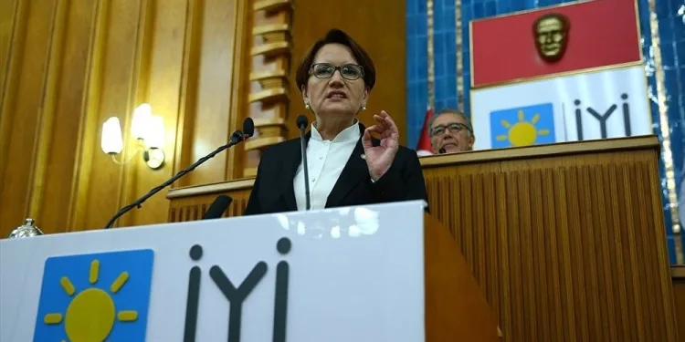 Akşener ekonomi politikasını eleştirdi