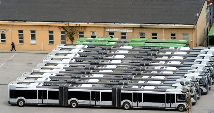 İBB meclisi 300 metrobüs için 90 milyon avro dış borç onaylandı