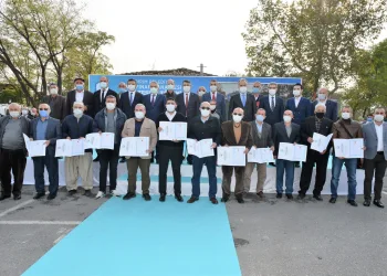 Yıldırım’da hak sahipleri tapu belgelerini aldı