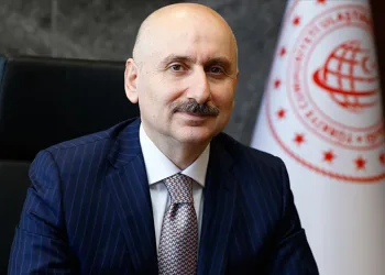 Bakan Karaismailoğlu: Trafik güvenliğiyle ölümlü kazaları azalttık
