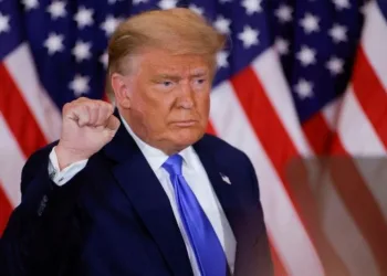 Trump: Seçimi büyük farkla kazandık